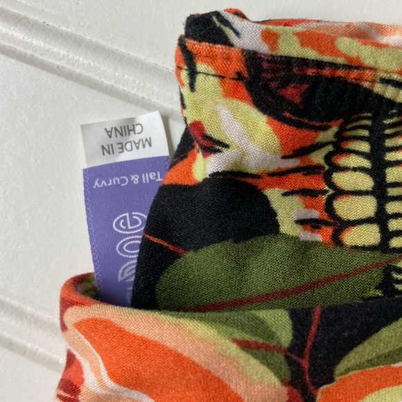 NWT LuLaRoe TC black leggings Halloween skulls roses Whimsygoth rare HTF UNICORN - Picture 4 of 4